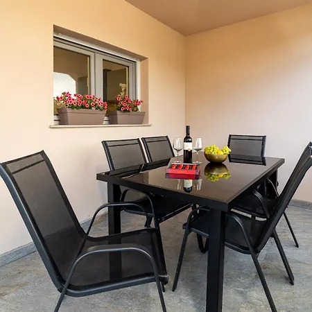 Appartement Luca - *